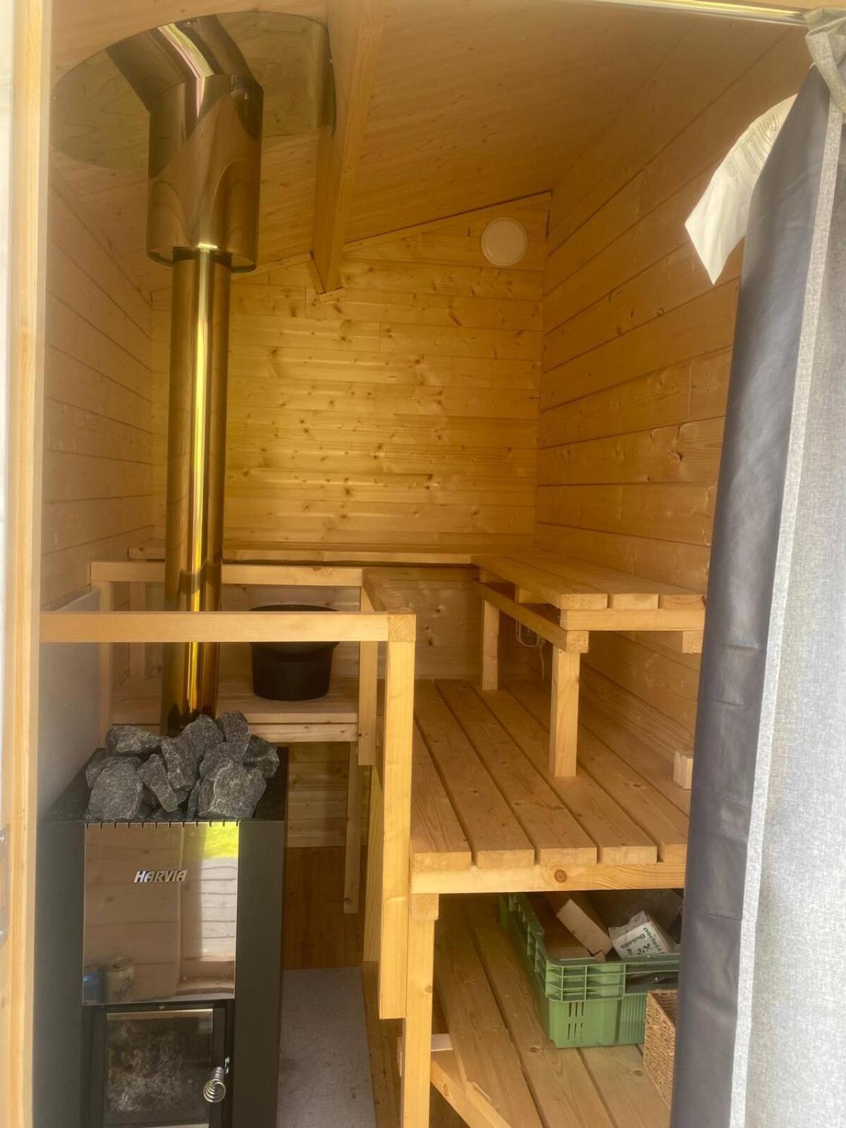 Niiralan Tila : Starlite Cabin Laitila المظهر الخارجي الصورة